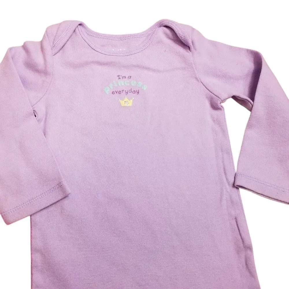 2 longsleeve onsies 9 months